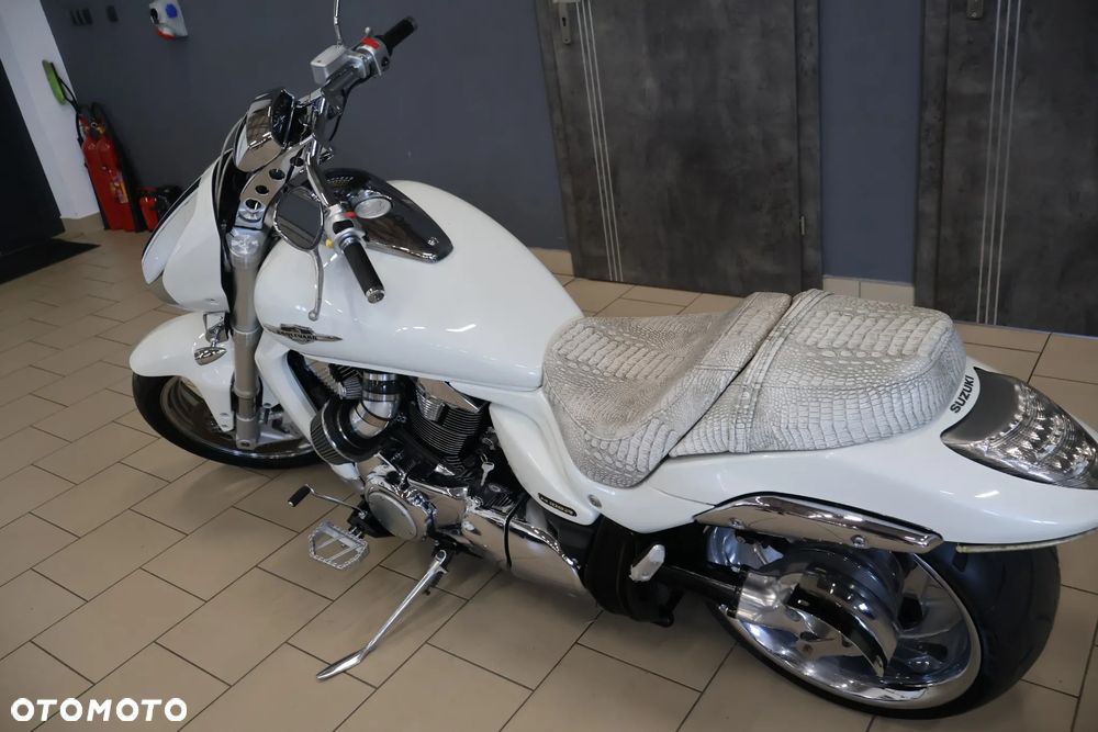 Suzuki Intruder - 20