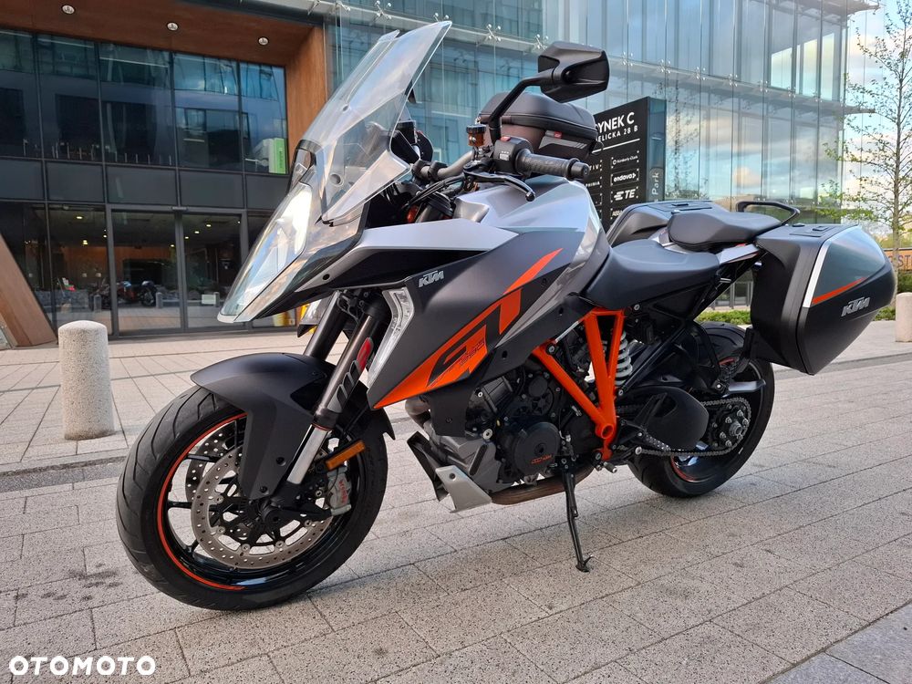 KTM Super Duke - 38