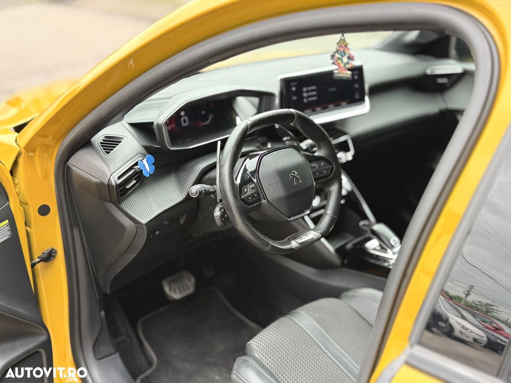 Peugeot 208 PureTech 130 EAT8 GT Pack - 7