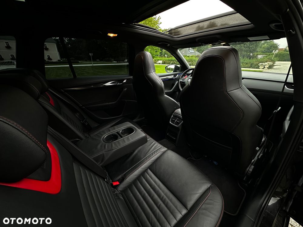 Skoda Octavia 2.0 TDI RS DSG - 18