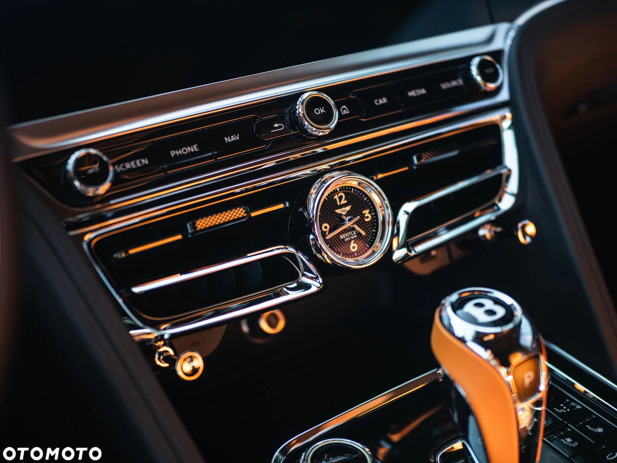 Bentley Flying Spur W12 S - 15