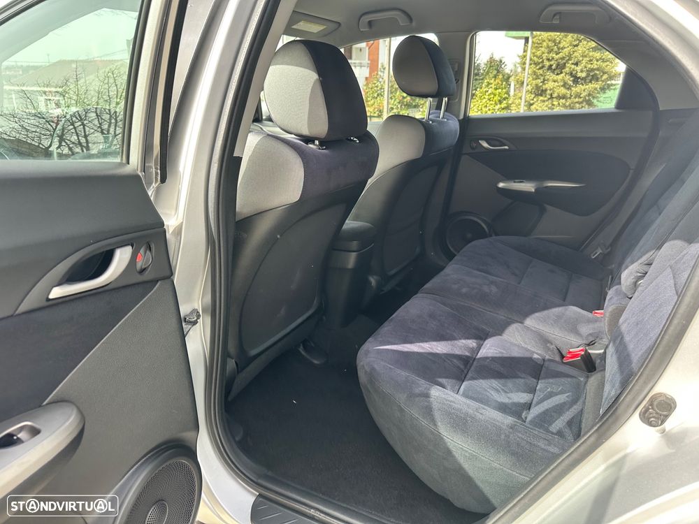 Honda Civic 1.4 Comfort - 21