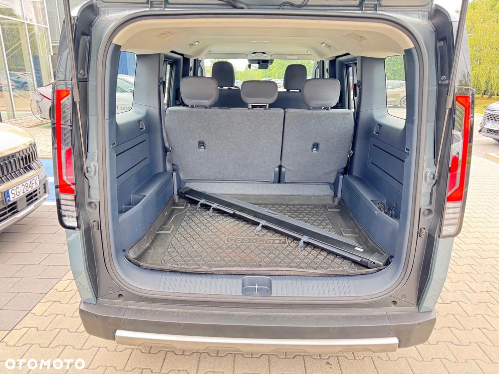 Kia PV5 - 19