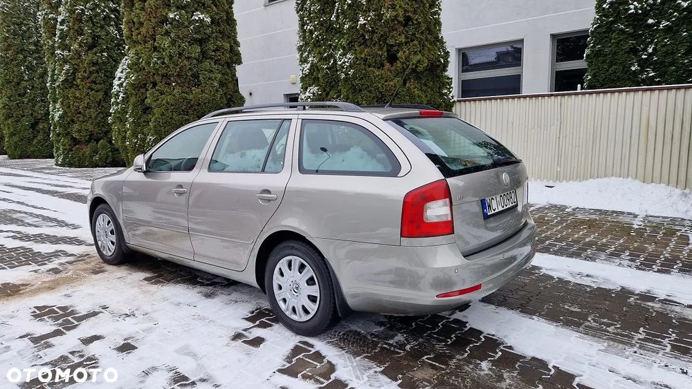 Skoda Octavia 1.8 TSI Elegance DSG - 8