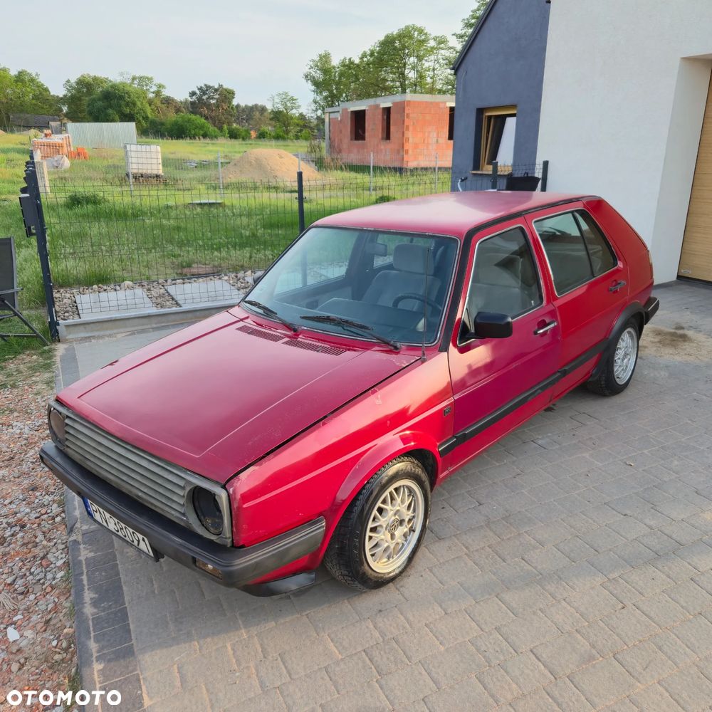 Volkswagen Golf - 26