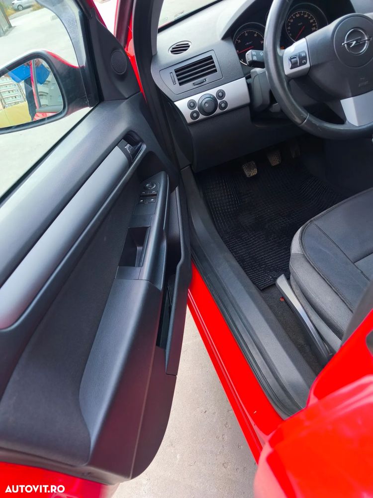 Opel Astra 1.7 CDTI DPF Edition - 11