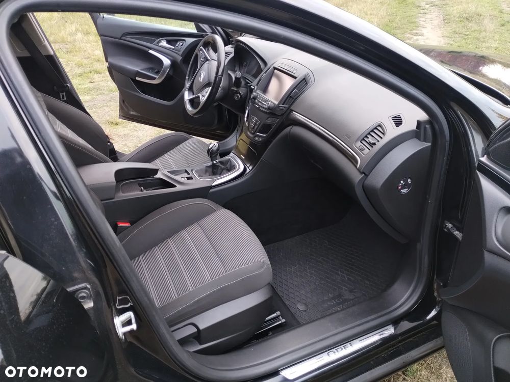 Opel Insignia - 12