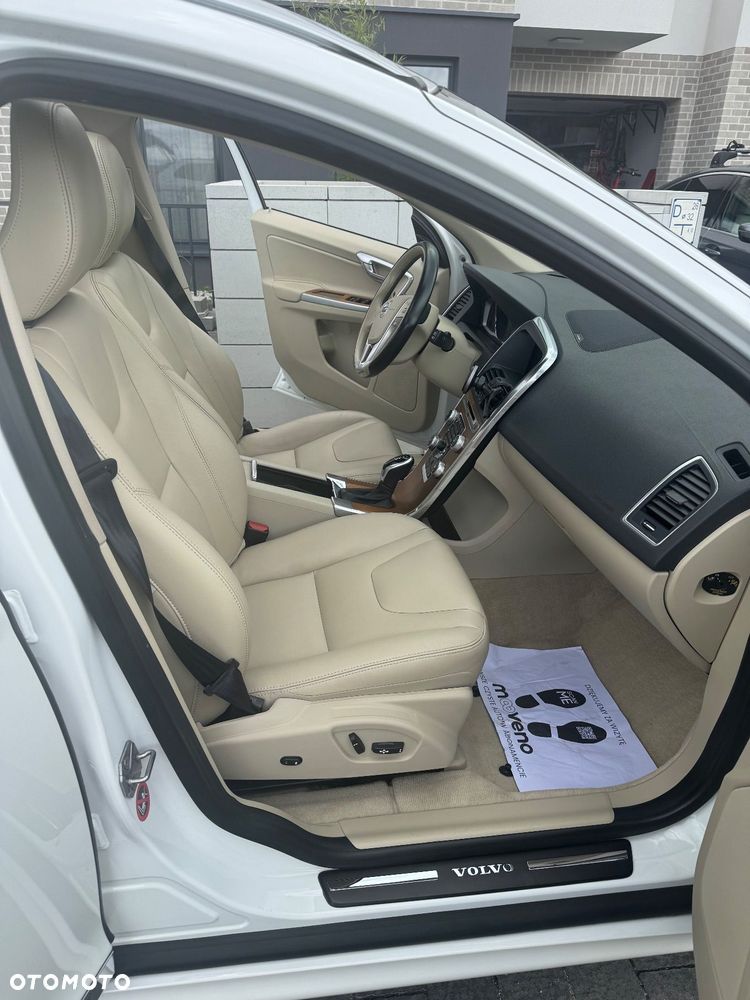 Volvo XC 60 D4 AWD Summum - 15