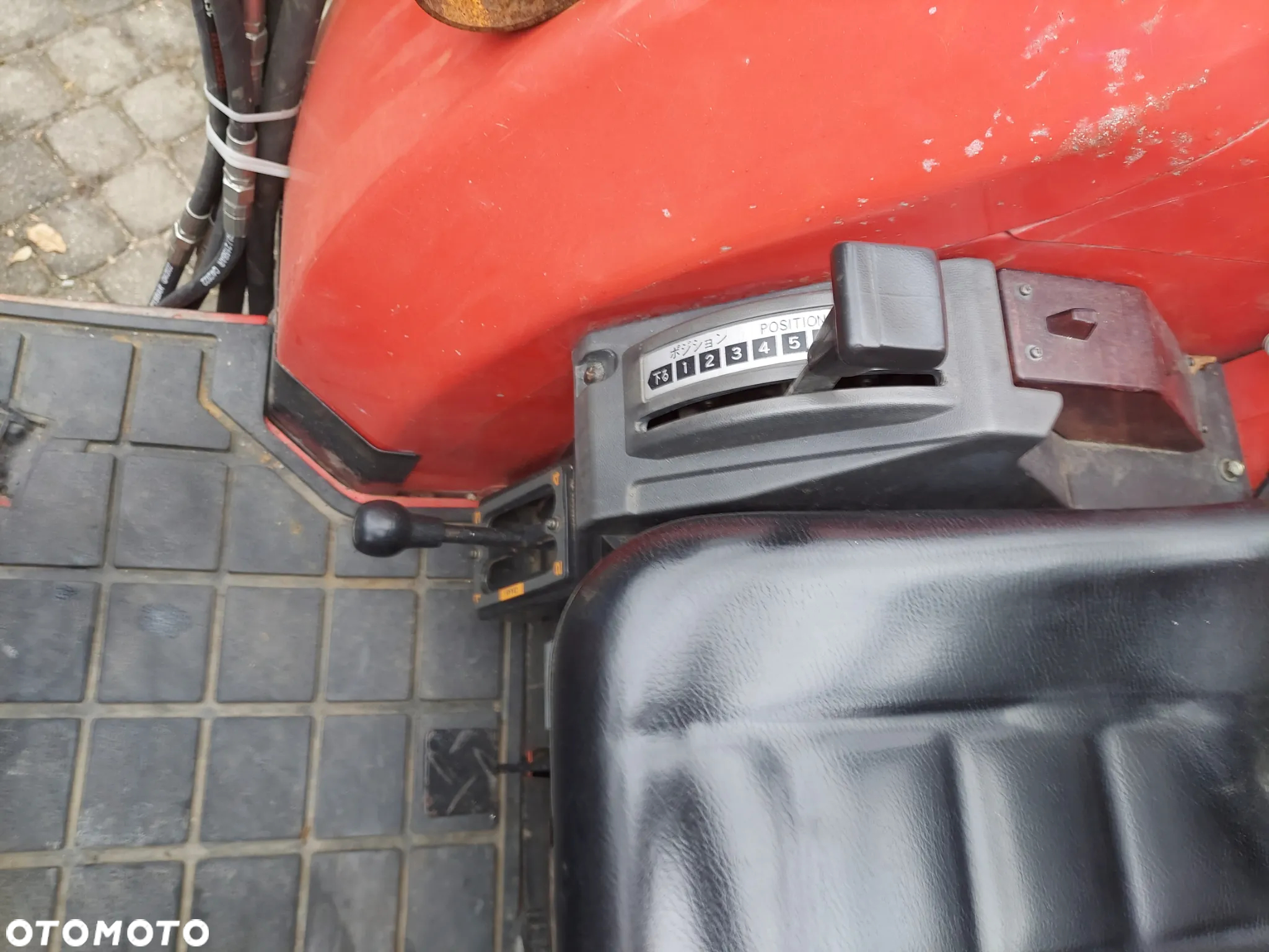 Mitsubishi MT 30 - 10