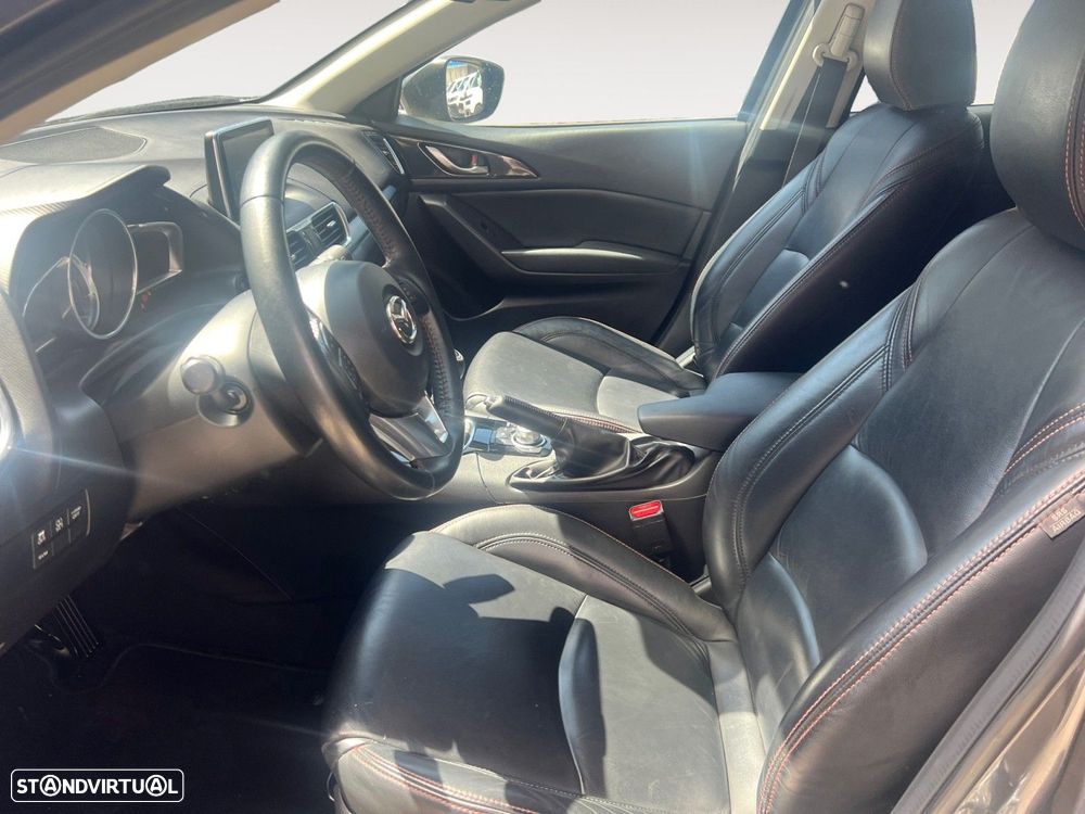 Mazda 3 1.5 Sky-D Evolve - 9