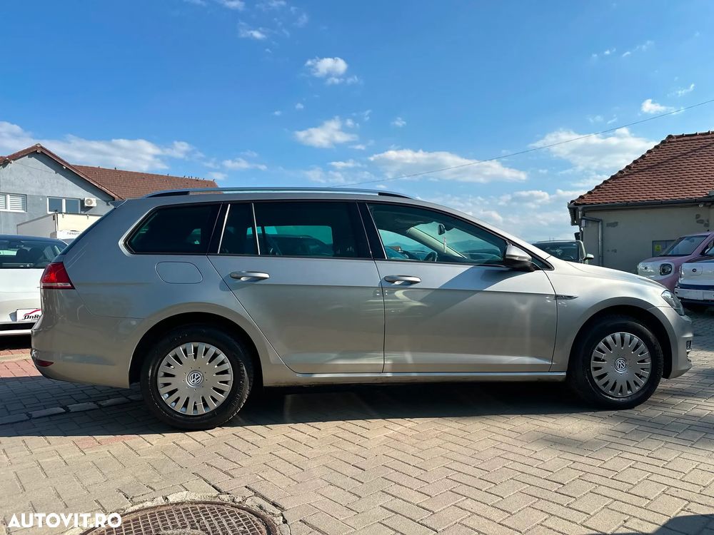 Volkswagen Golf 1.6 TDI BlueMotion Technology Lounge - 12