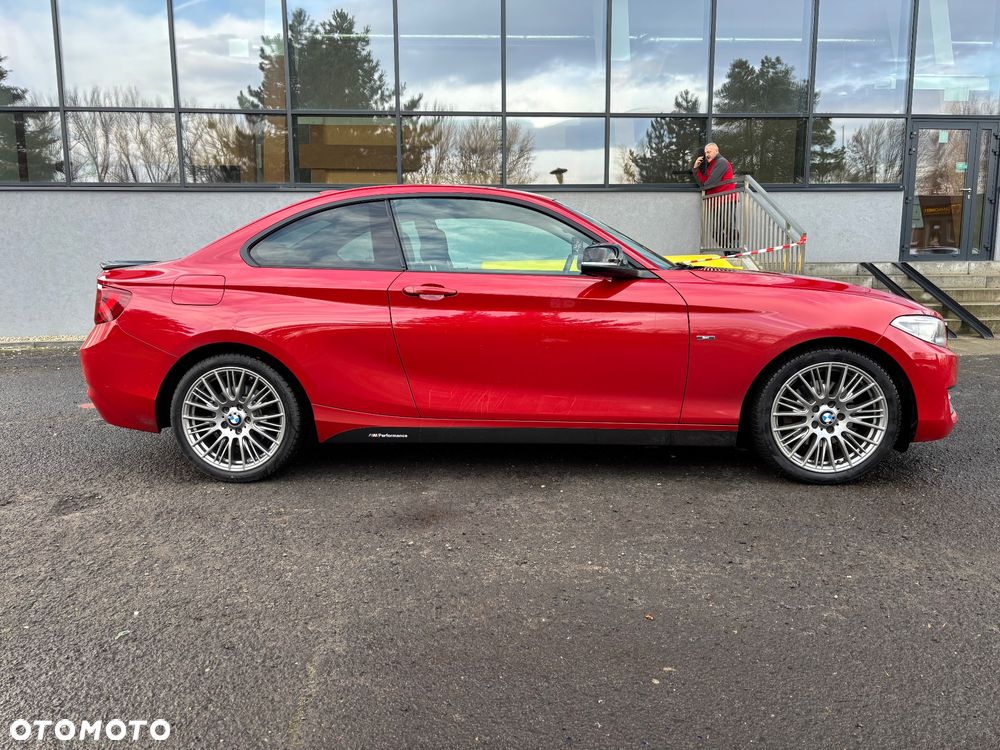 BMW Seria 2 220i Sport - 4