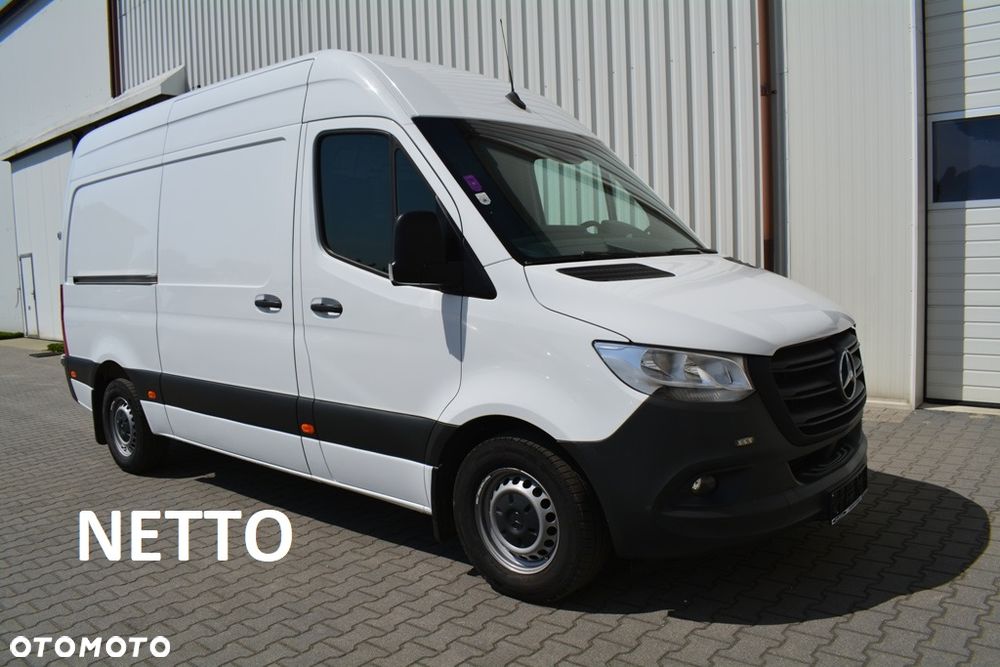Mercedes-Benz Sprinter 907 319 CDI