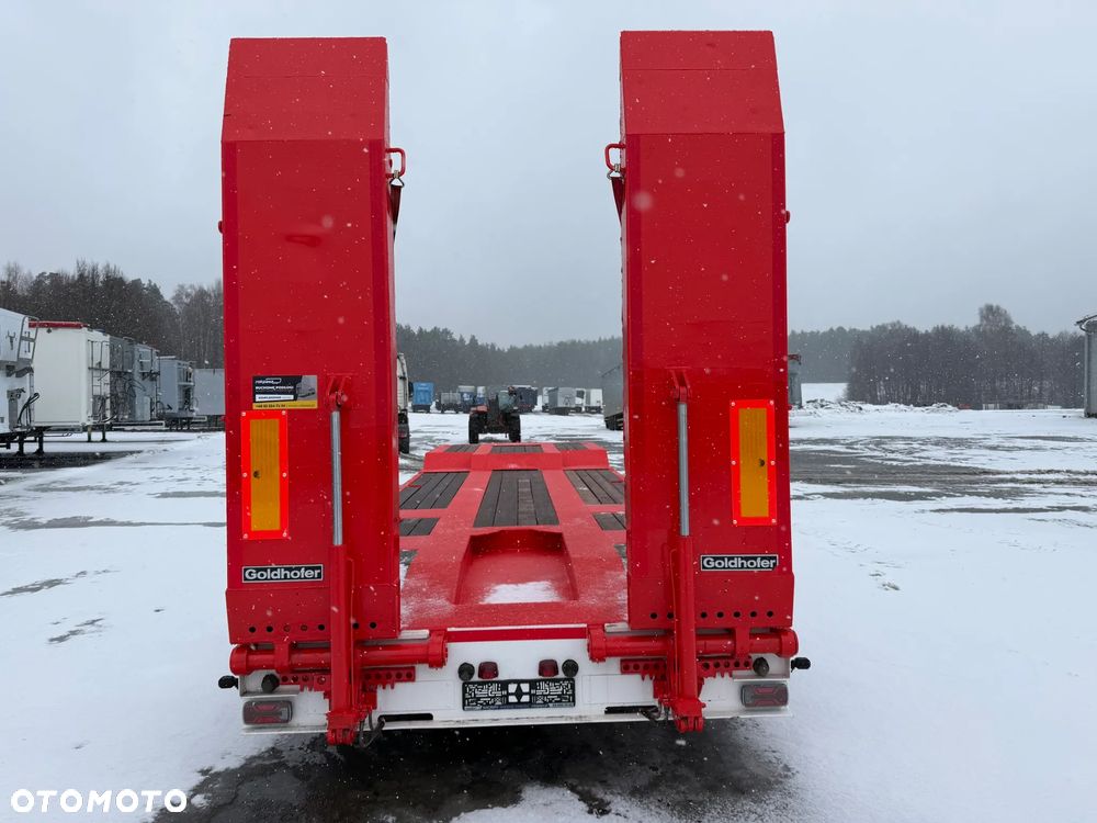 Goldhofer Przyczepa niskopodwoziowa 4-osiowa Długość 9,25 m Najazdy Hydrauliczne 2010 rok - 4