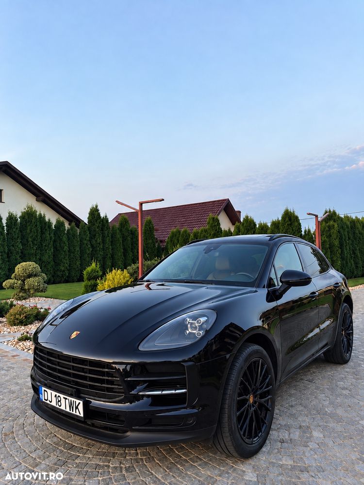 Porsche Macan Standard - 1
