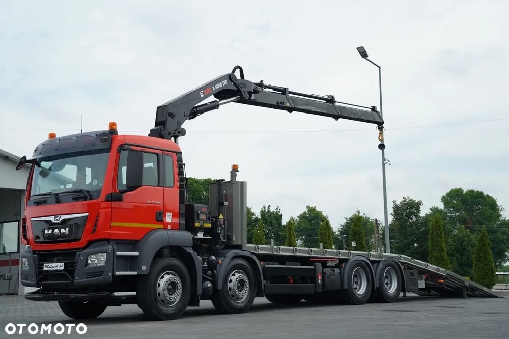 MAN TGS 35.360 / 8x2-4 / LAWETA + HDS HIAB 228 E-2 / OŚ PODNOSZONA /  NAJAZDY HYDRAULICZNE /  PILOT / WYCIĄGARKA / - 2