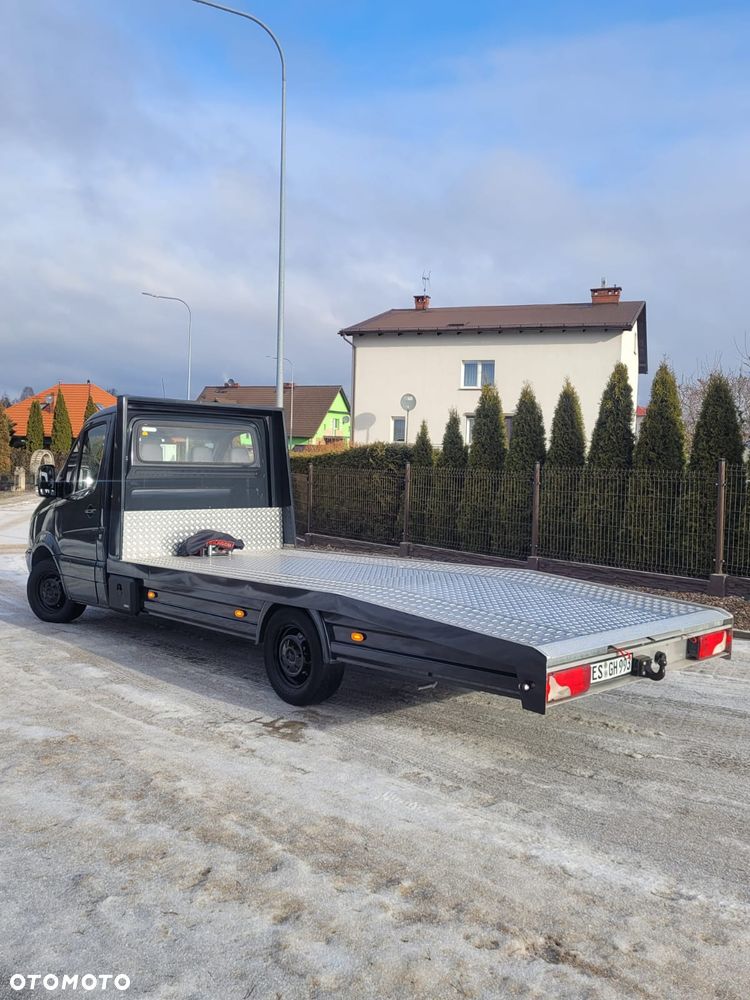 Mercedes-Benz Sprinter - 4