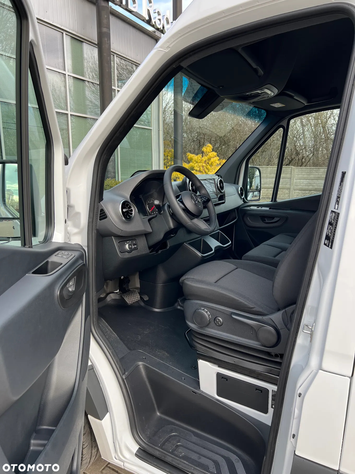Mercedes-Benz Sprinter 319 CDI - 16