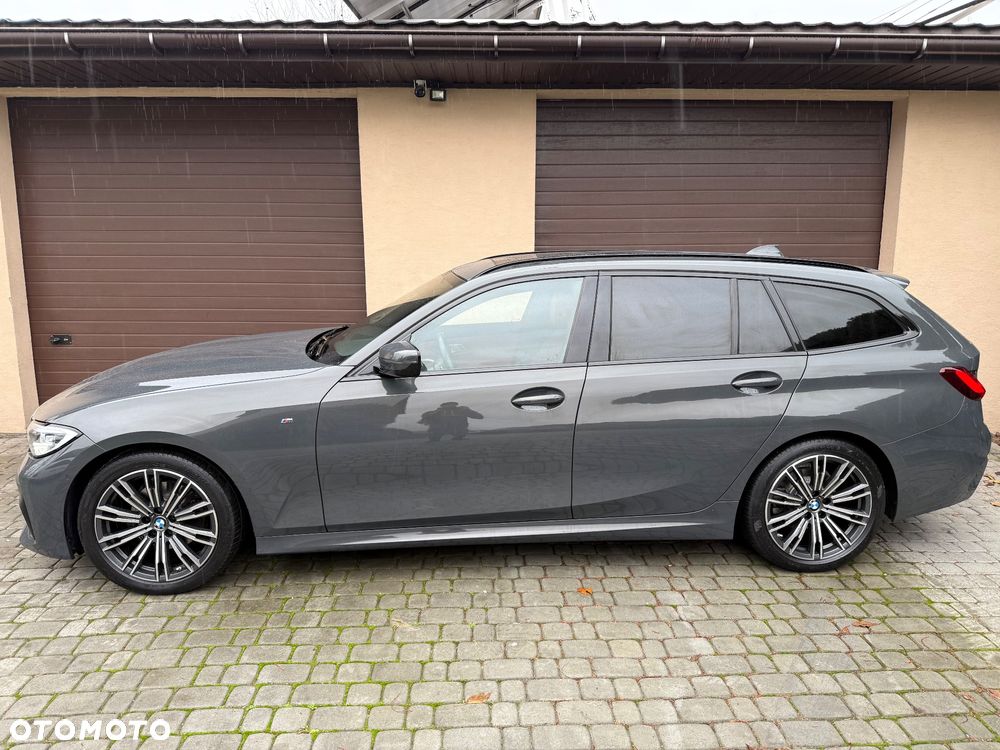 BMW Seria 3 320d M Sport - 13