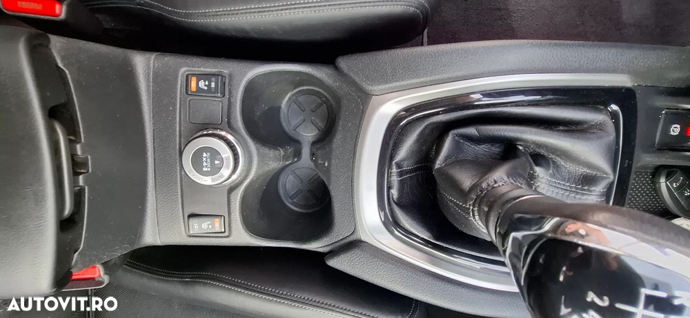 Nissan X-Trail 1.6 dCi ALL-MODE 4x4i Tekna - 23