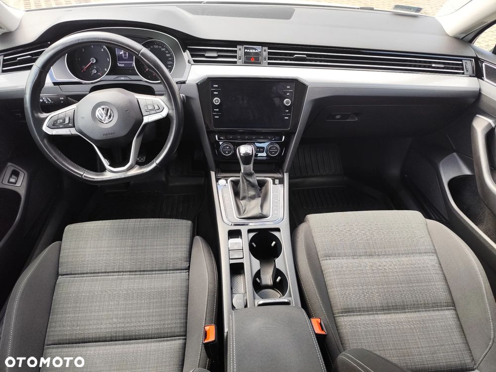 Volkswagen Passat 2.0 TDI EVO Business - 16