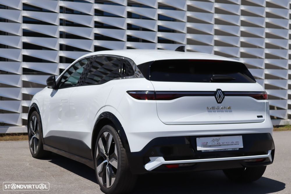 Renault Mégane E-Tech - 8