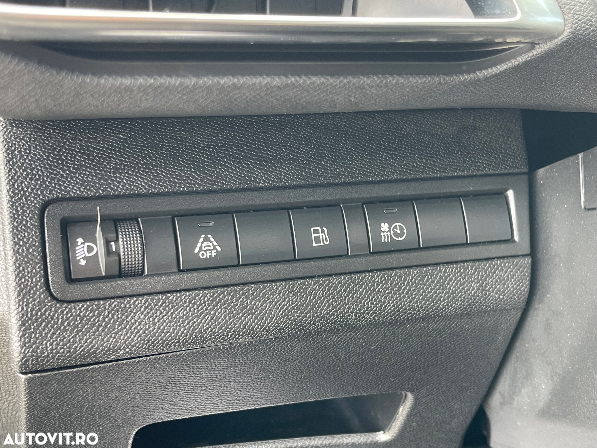 Peugeot 3008 PHEV EAT8 Allure - 18
