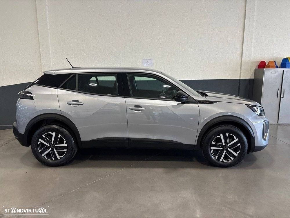 Peugeot 2008 1.2 PureTech Style - 4