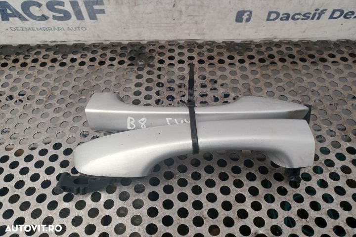 Maner deschidere din exterior usa fata dreapta Volkswagen VW Passat B8  [din 2014 pana  2020] seria - 1