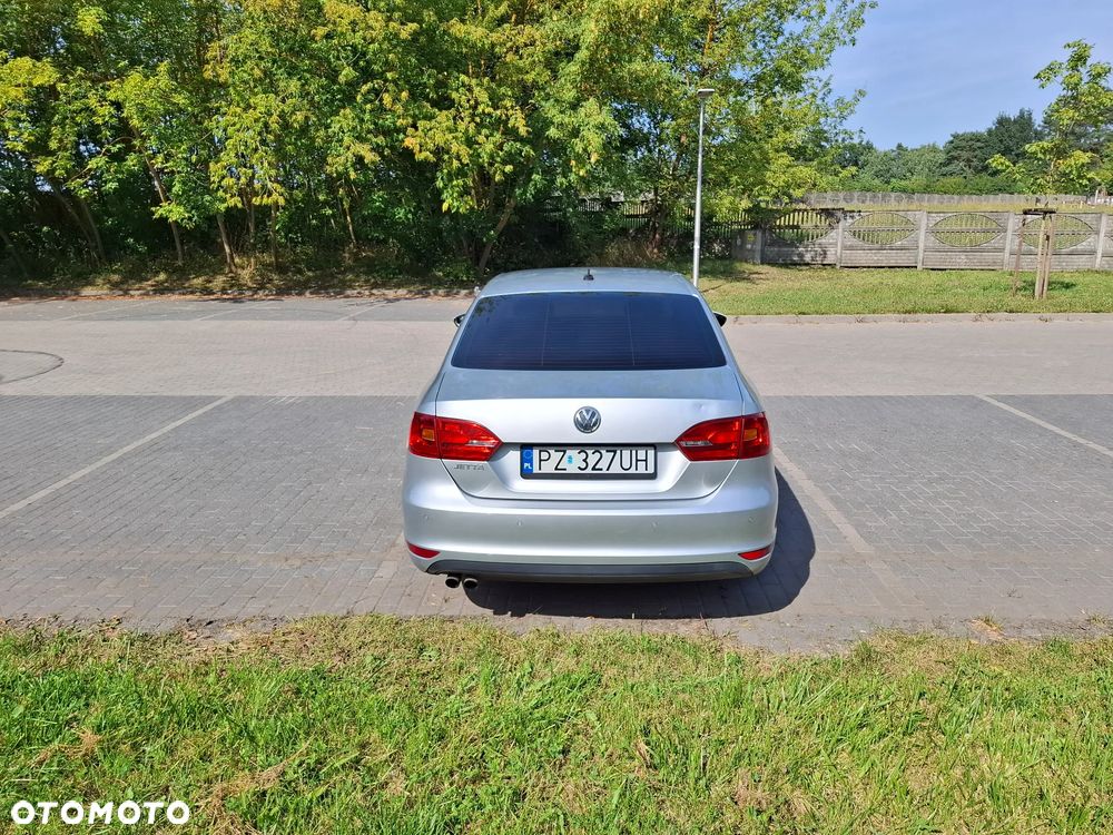 Volkswagen Jetta 1.4 TSI Comfortline - 5