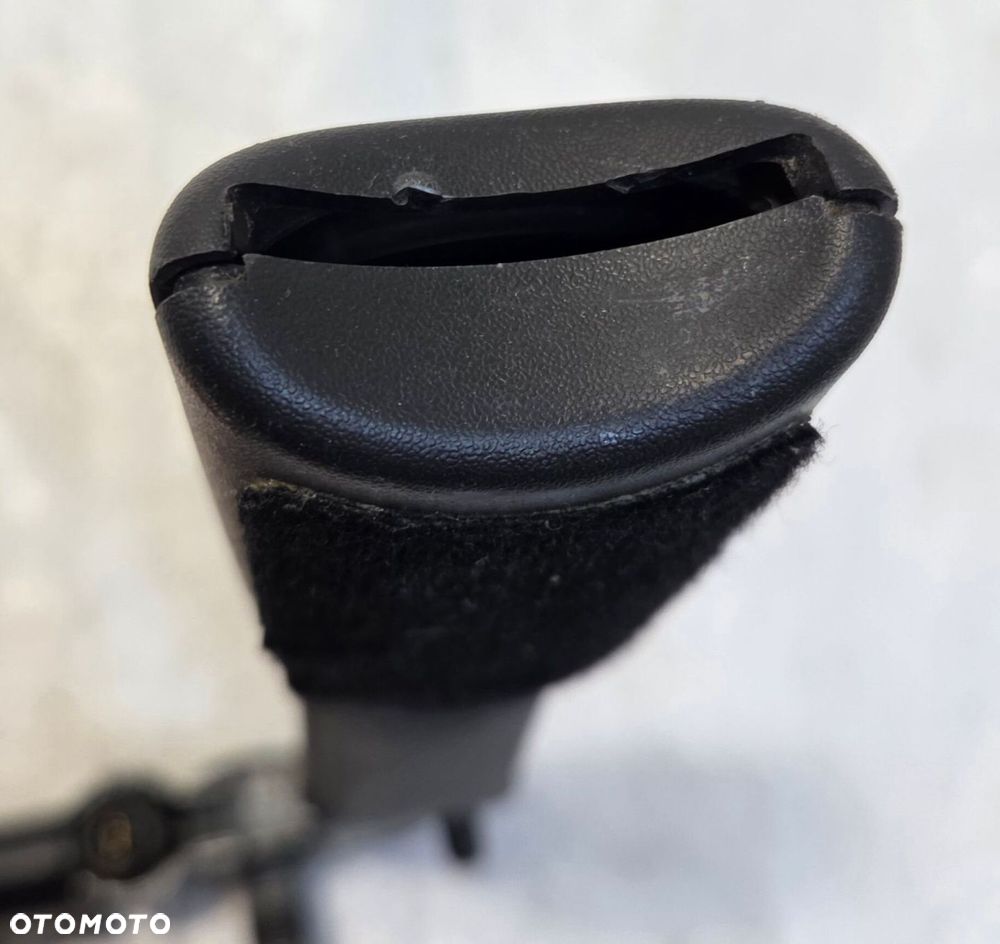 OPEL ASTRA K V NAPINACZ PASA PRAWY 39040719 - 3