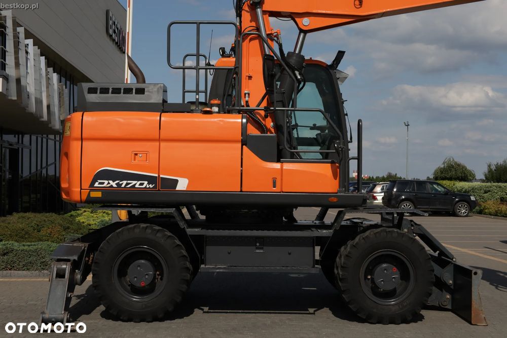 Doosan DX170W-5 - 4