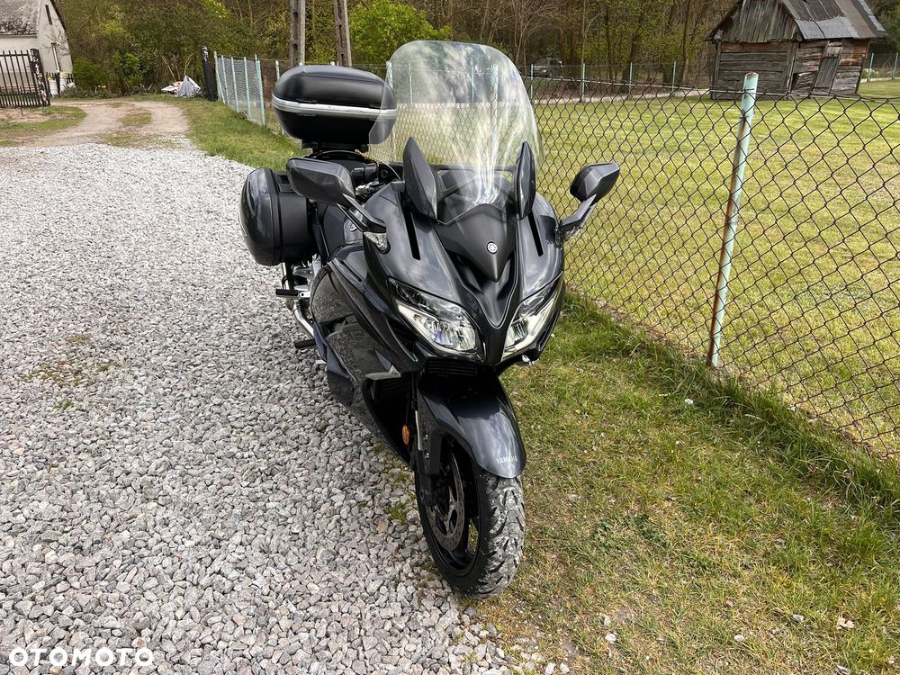 Yamaha FJR - 3