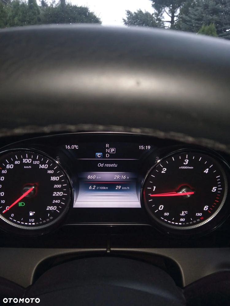 Mercedes-Benz Klasa E - 24