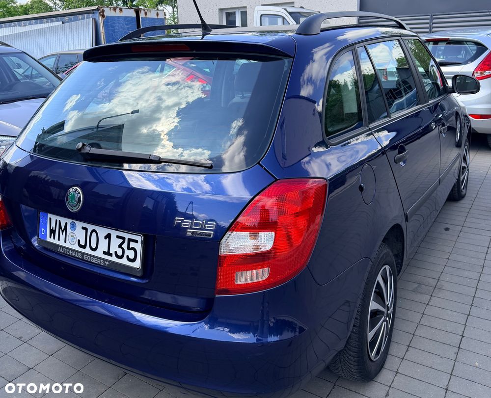 Skoda Fabia 1.4 16V Ambiente - 10