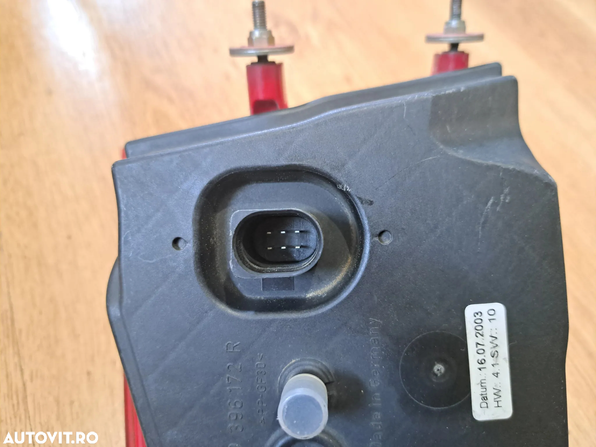 Stop tripla lampa dreapta spate aripa original Audi A8 D3 S8 4E 2003-2007 - 4