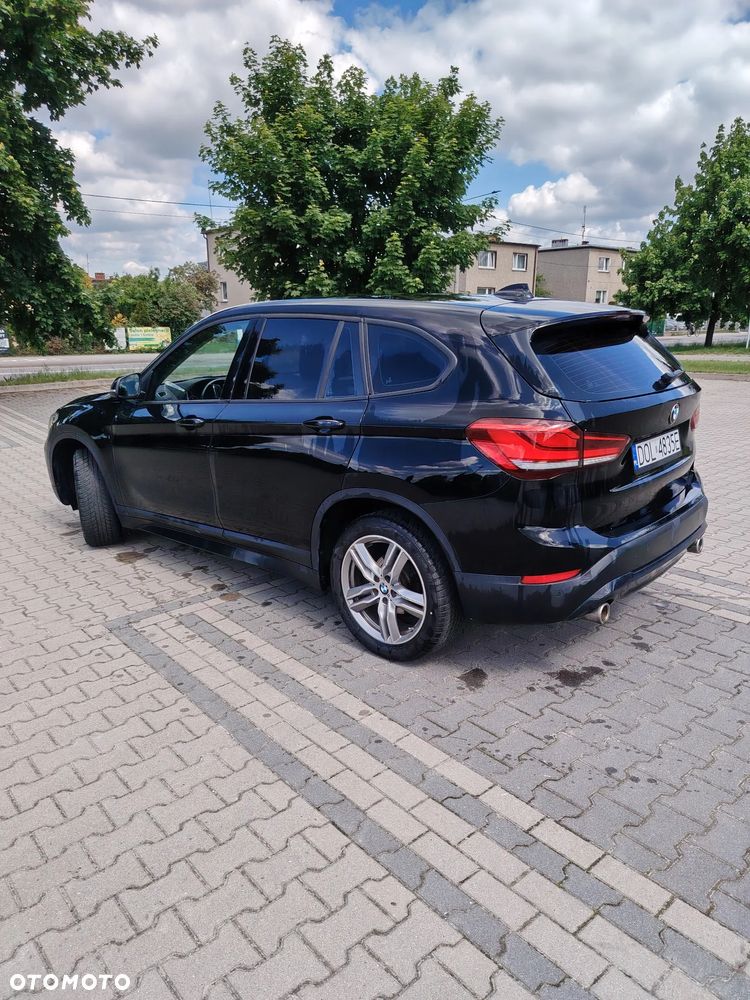 BMW X1 xDrive18d Business Edition - 10