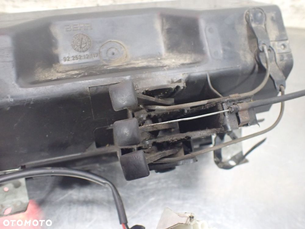 NAGRZEWNICA WENTYLATOR MERCEDES T1 KACZKA 207D 9225212117  9225213117 - 9