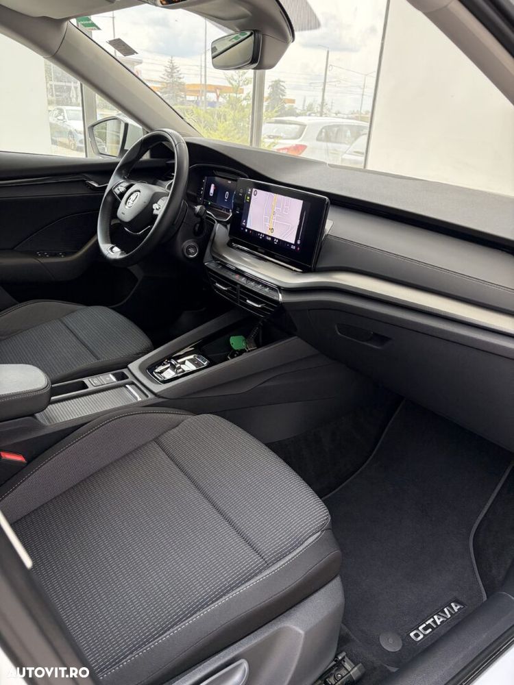 Skoda Octavia 2.0 TDI DSG Style - 12