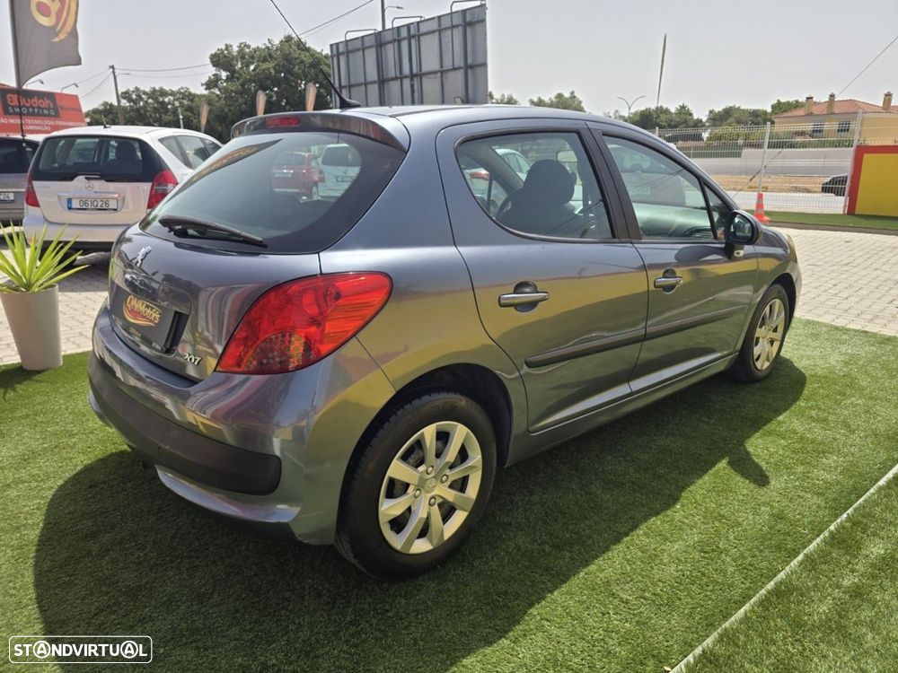 Peugeot 207 1.4 16V Trendy - 5