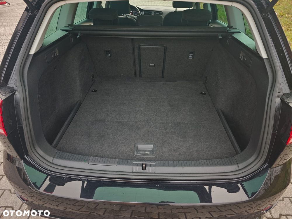Volkswagen Golf Variant 2.0 TDI SCR DSG R-Line - 9