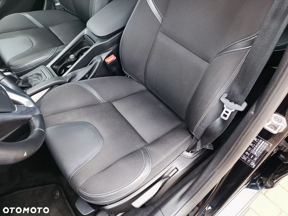 Volvo V40 T3 Geartronic Momentum - 29