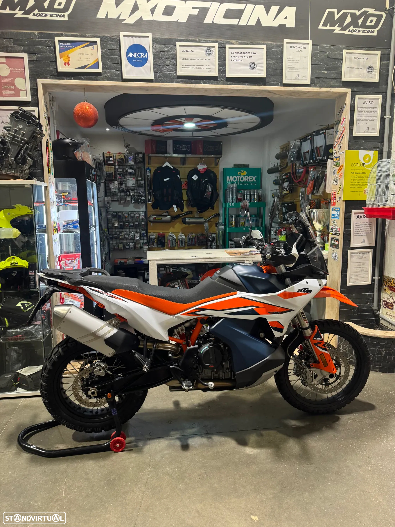 KTM 890 R - 5