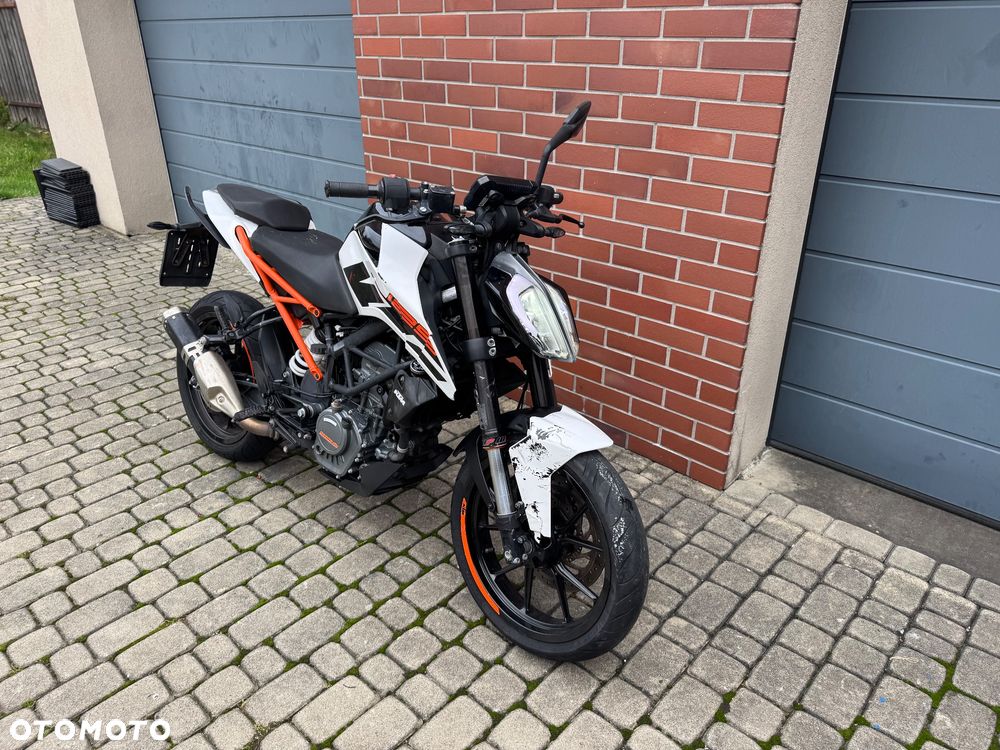 KTM Duke