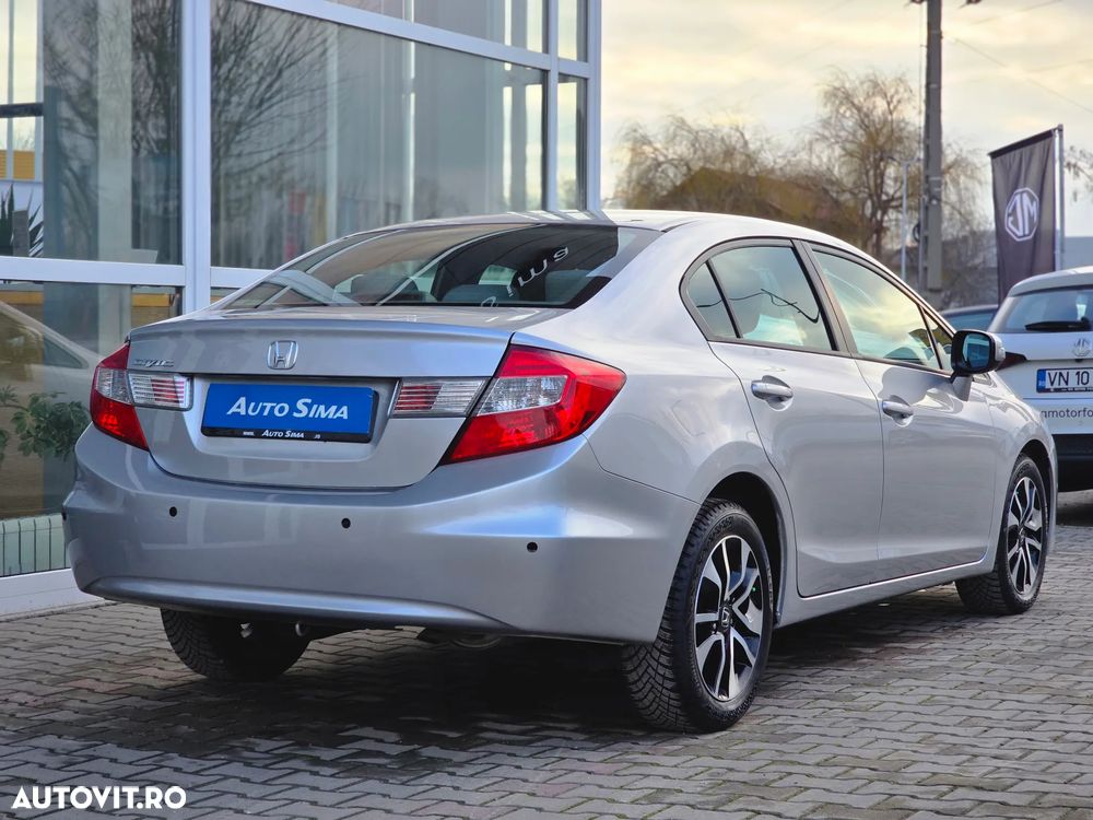 Honda Civic 1.8 i-VTEC MT Elegance Winter Pack - 7