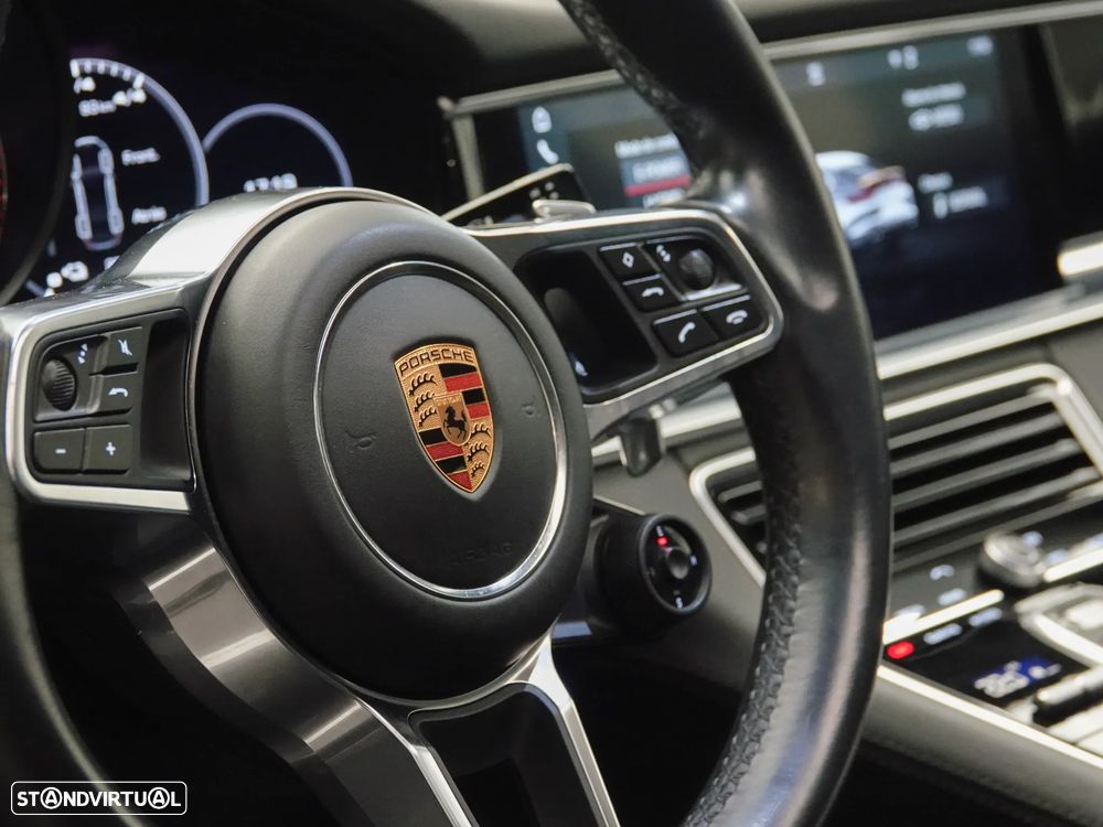 Porsche Panamera 4 E-Hybrid - 28
