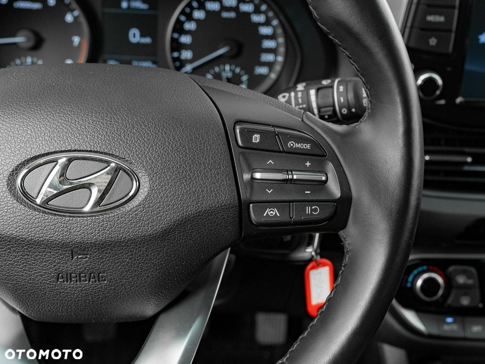 Hyundai i30 1.5 DPI Smart - 13