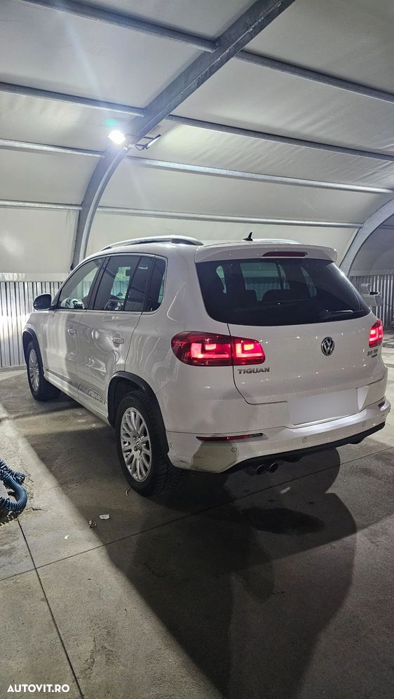 Volkswagen Tiguan 2.0 TDI DPF 4Motion Sport & Style - 3