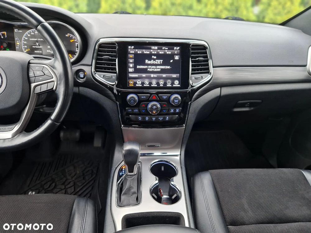 Jeep Grand Cherokee - 11