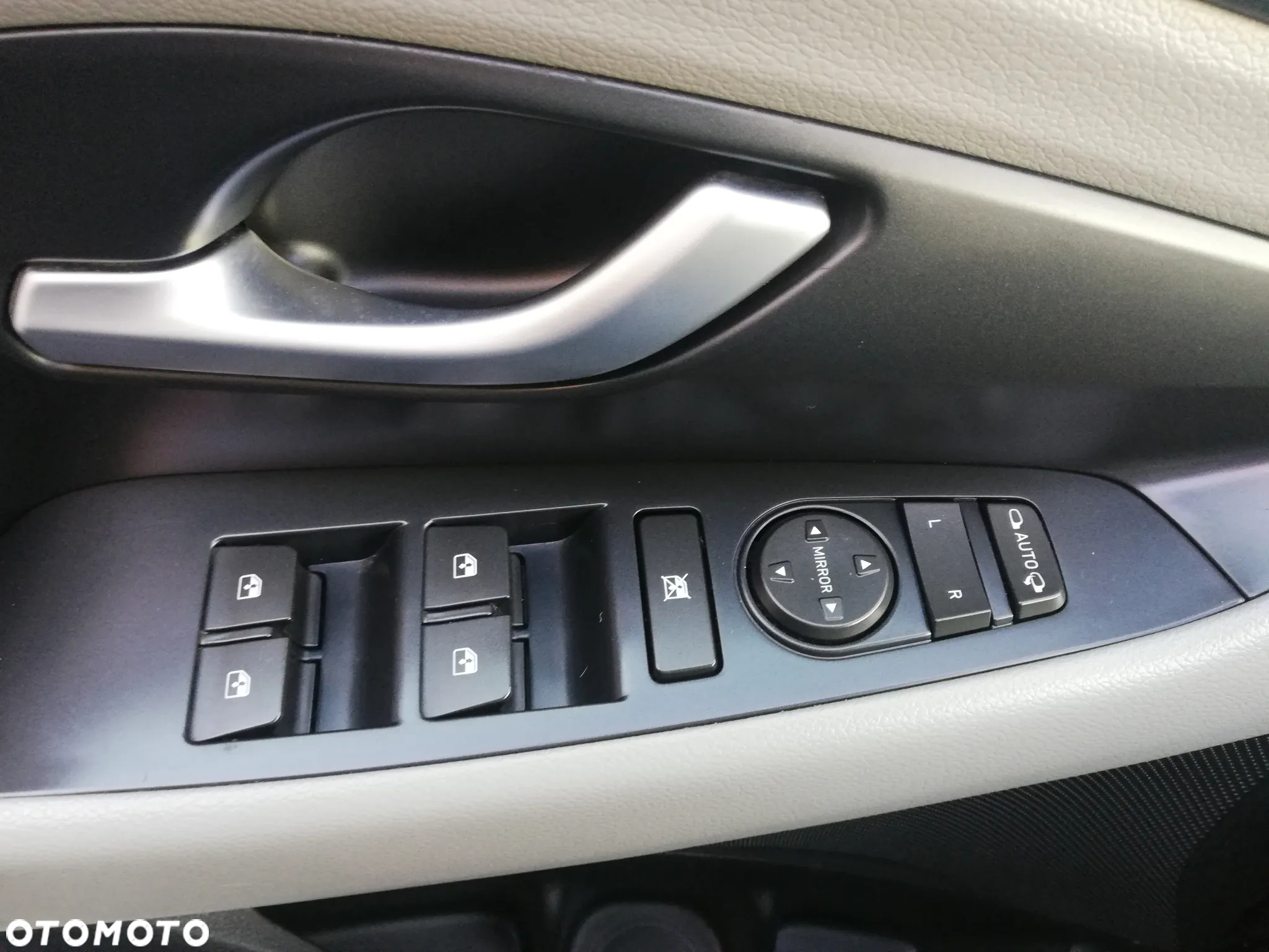 Hyundai i30 1.6 CRDi BlueDrive Premium - 14